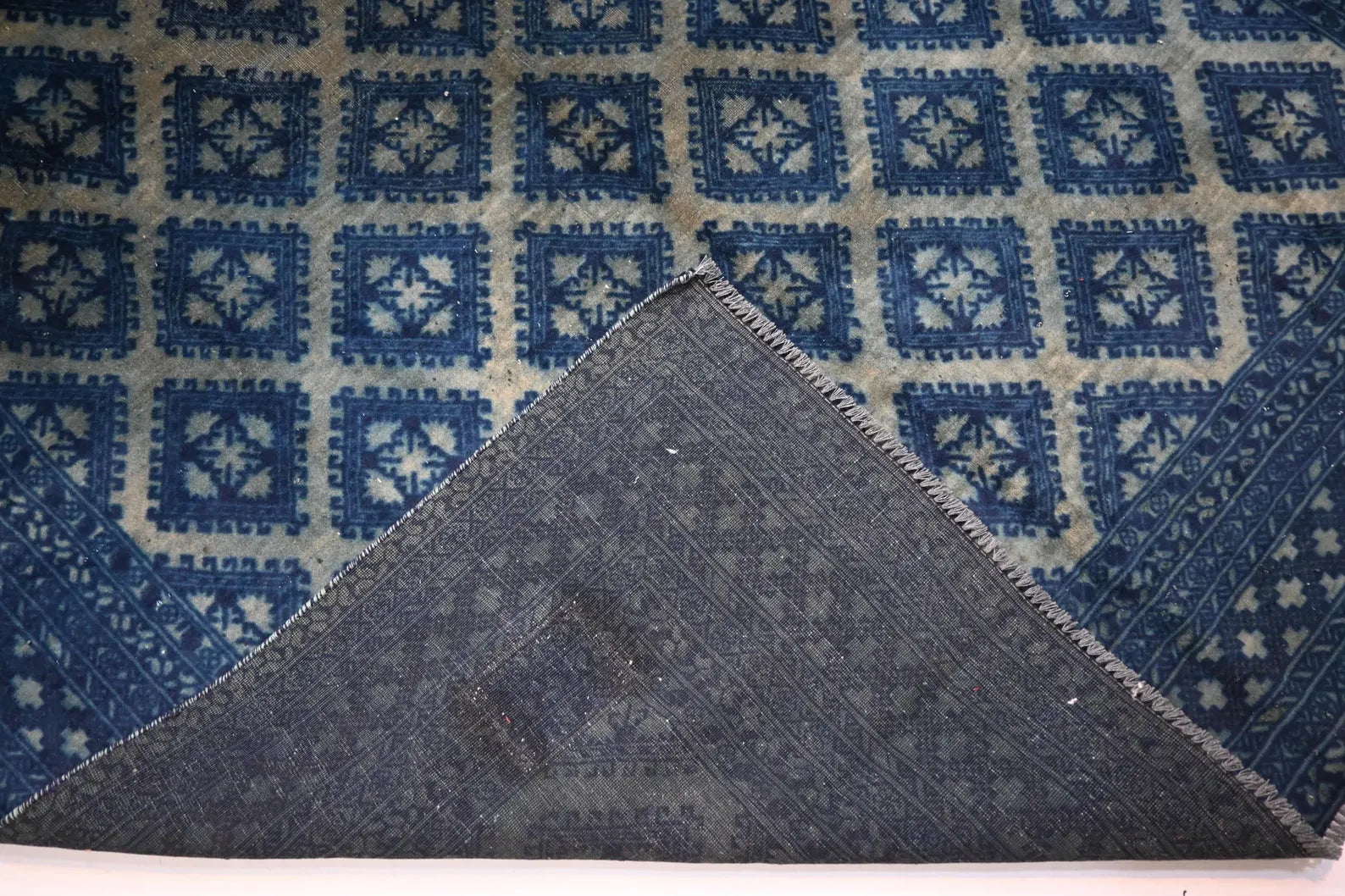 Royal Zafira 6’4” × 7’8”