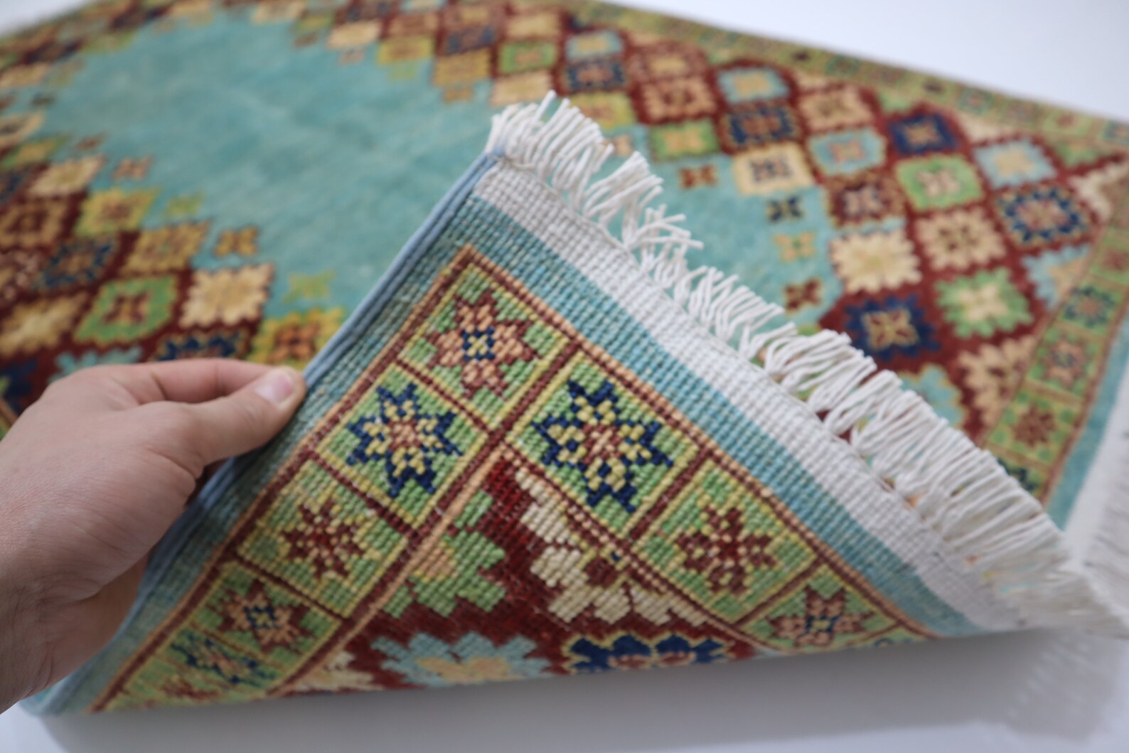 Azerin 3’3” × 5’0”