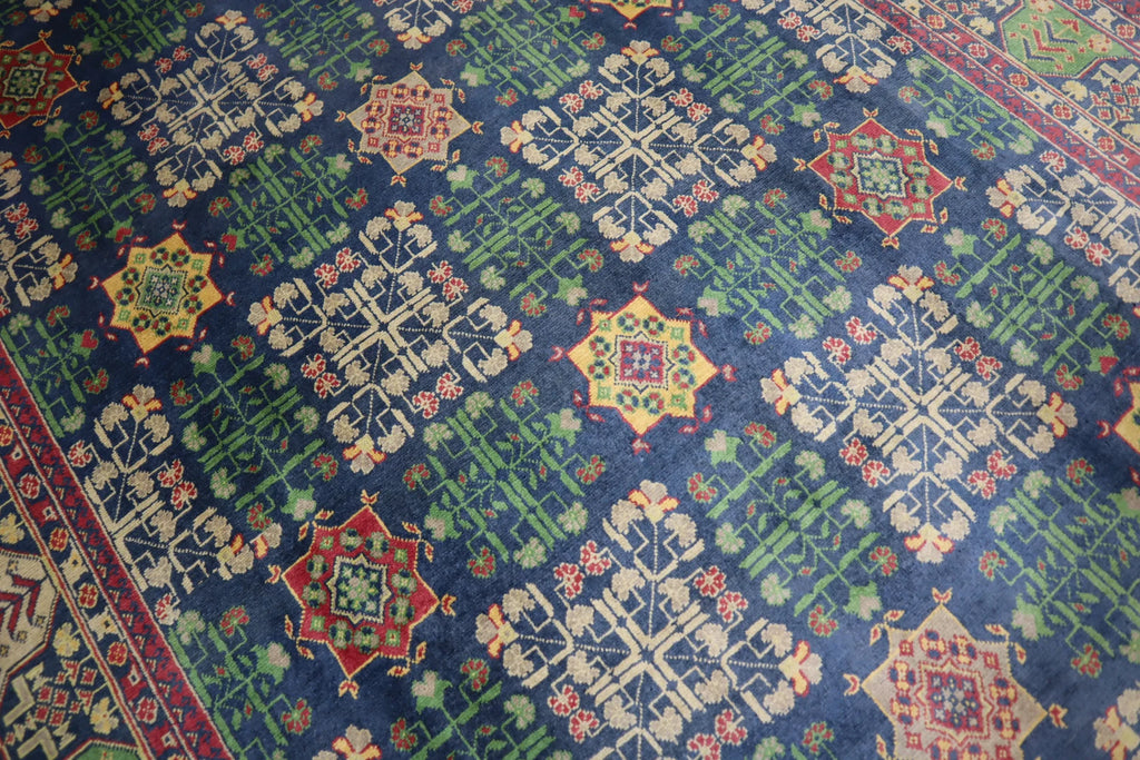 Vorazin 5'1" × 6'9"