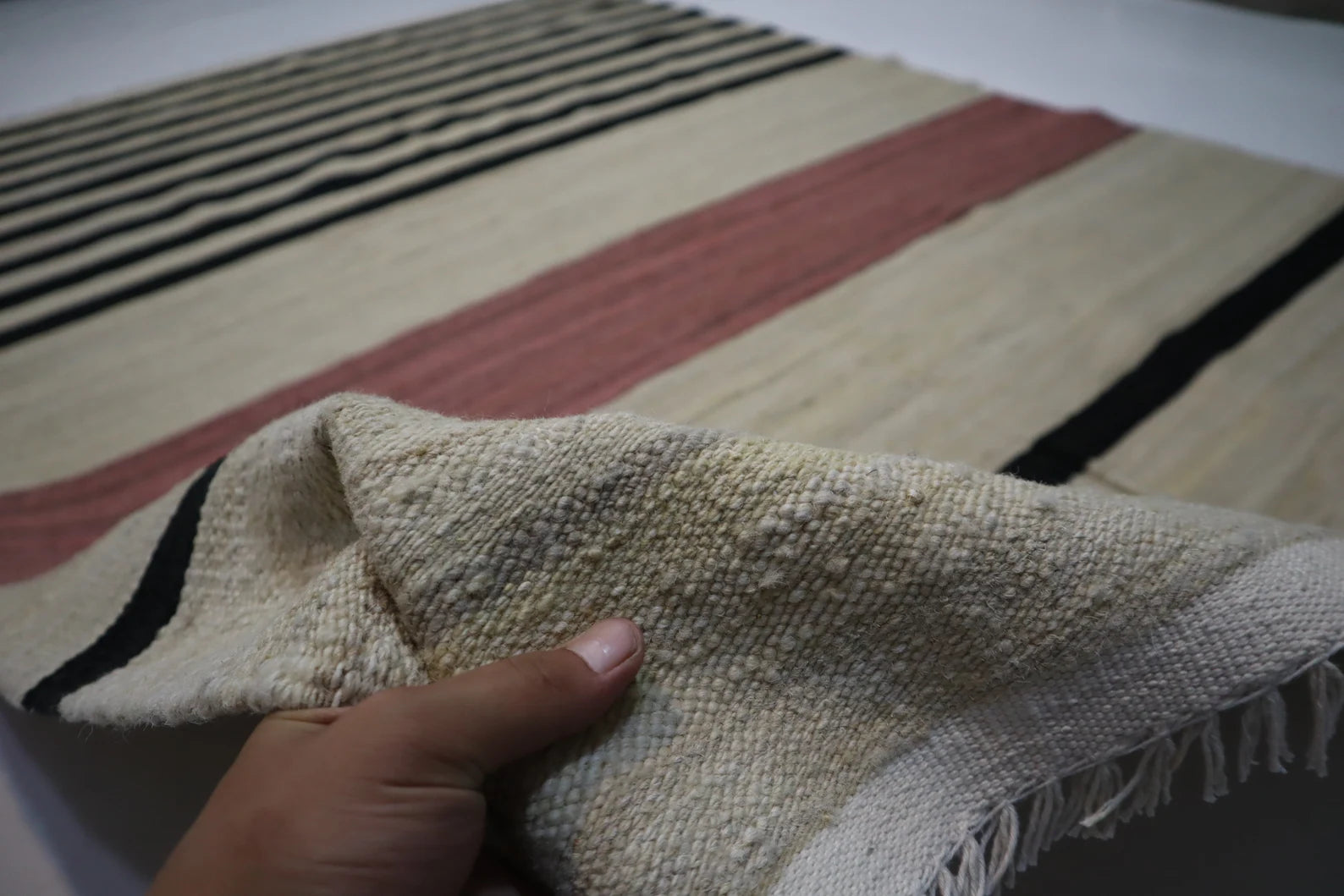 Stripea 4’11” × 6’11”