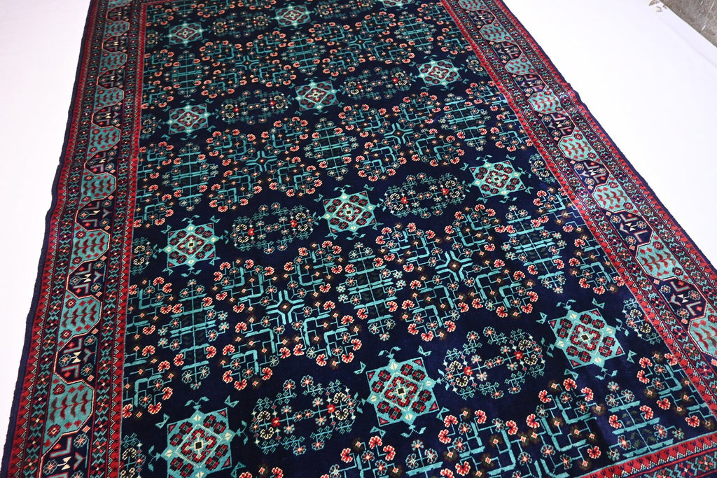 Navaar  6'5" × 10'0"