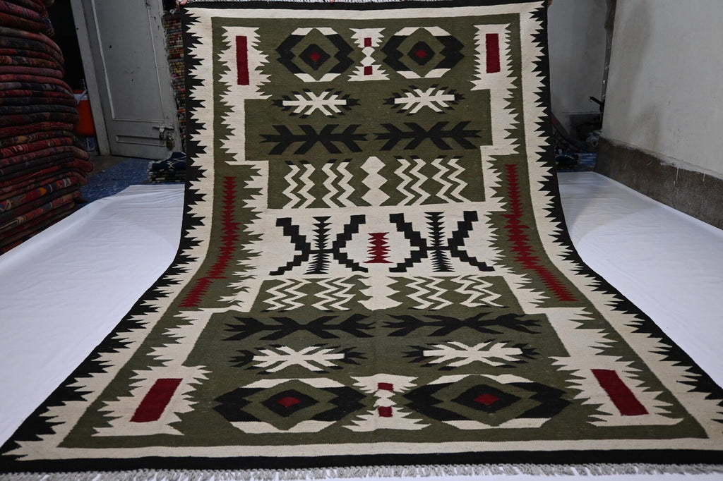 Olvarka 5'7" × 8'2"