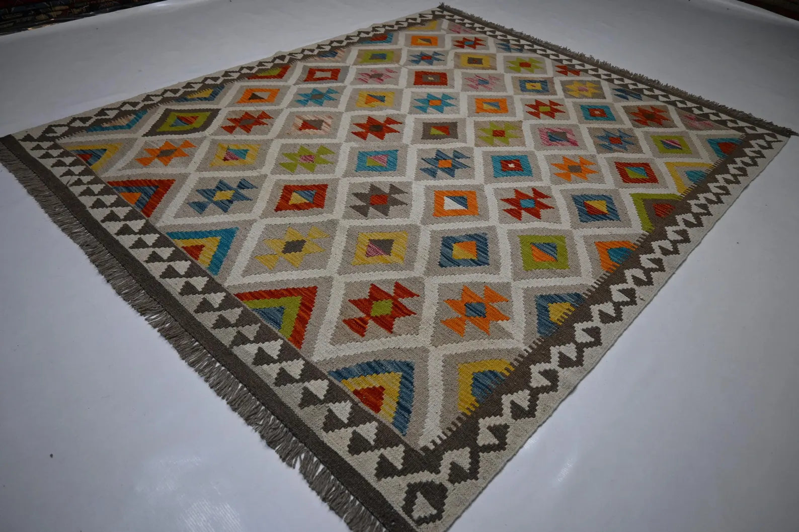 Kalvani  5’6” × 6’7”