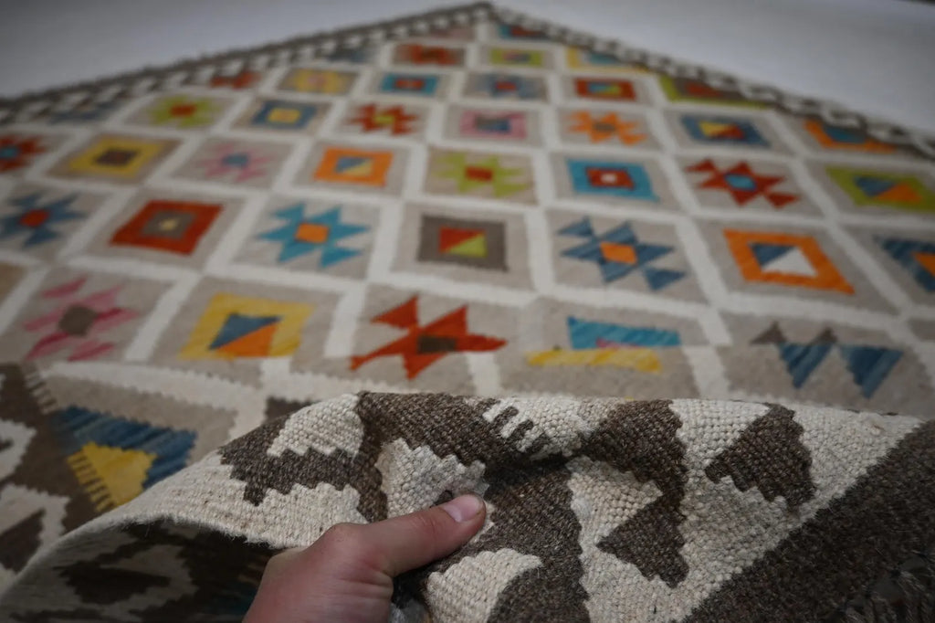 Kalvani  5’6” × 6’7”