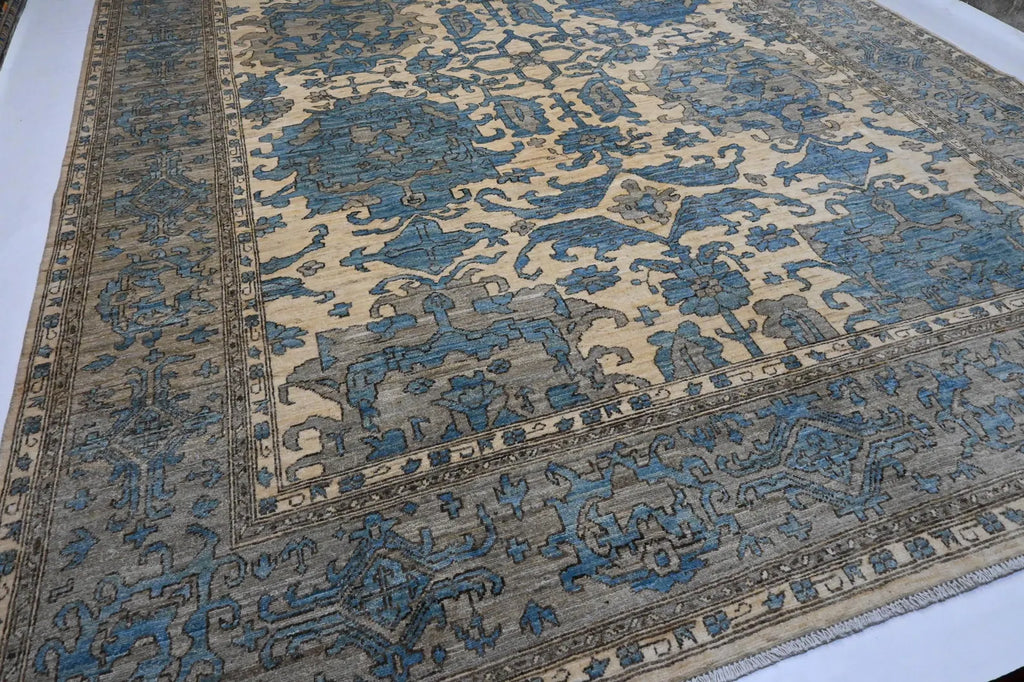 Selvir 8’10” × 12’2”