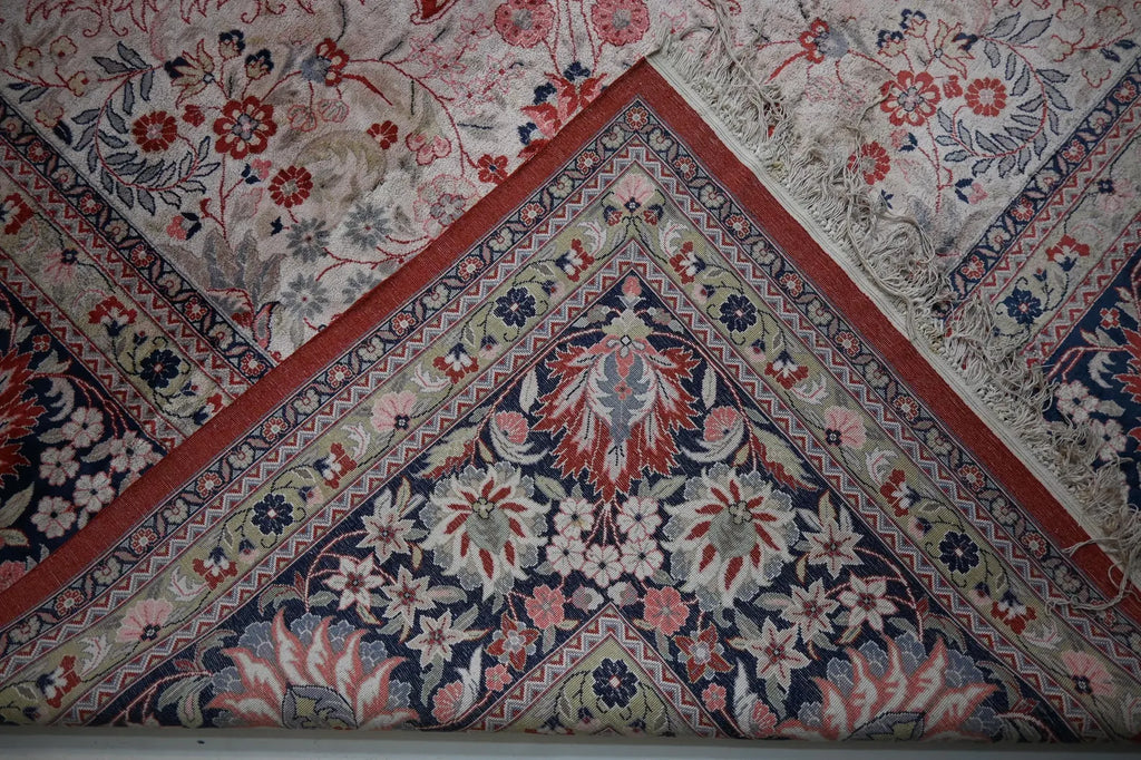 Florentis 9’11” × 12’10”