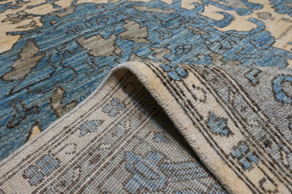 Selvir 8’10” × 12’2”