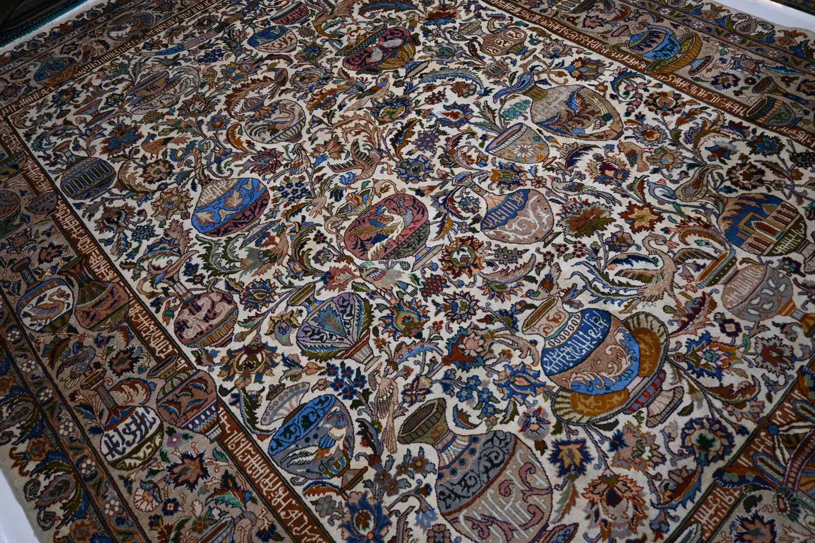 Dastan-e-Zamin  9'11" × 12'11"