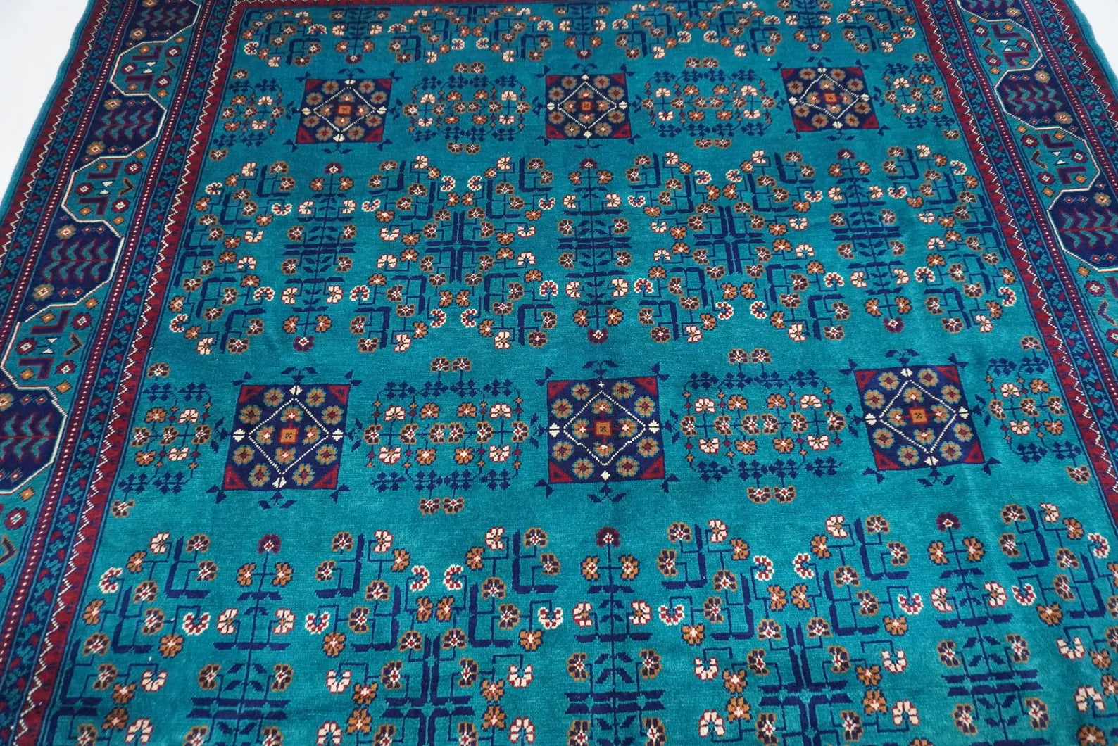 Turqisya 7'11" × 10'0"