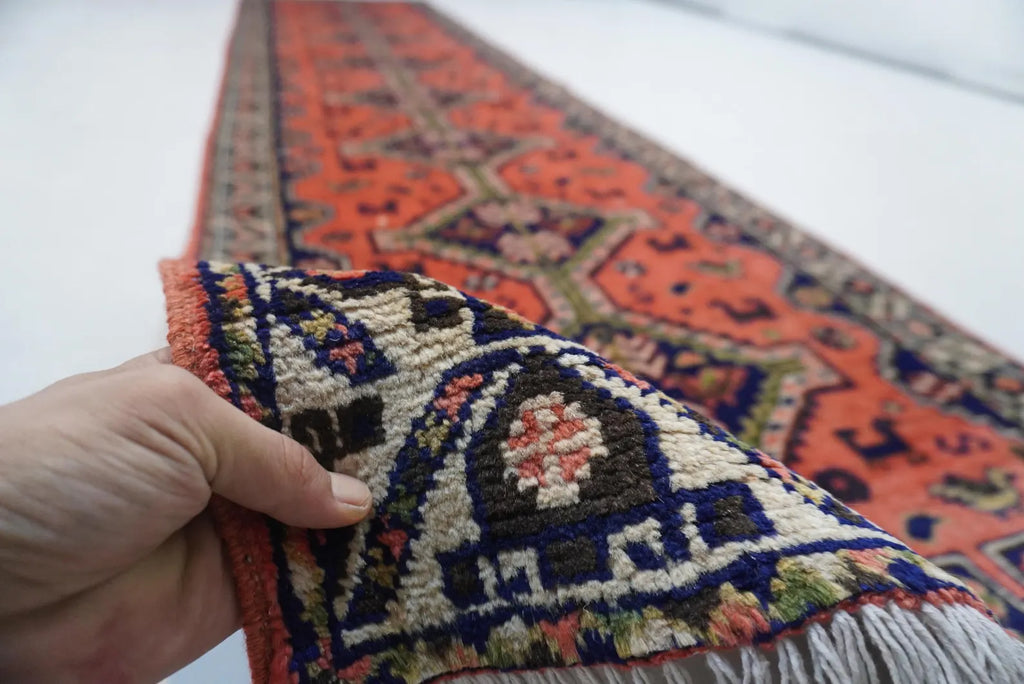 Amberline 2'9" × 11'5"