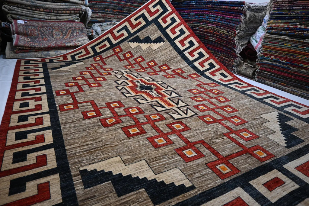 Varros 9’0” × 12’2”