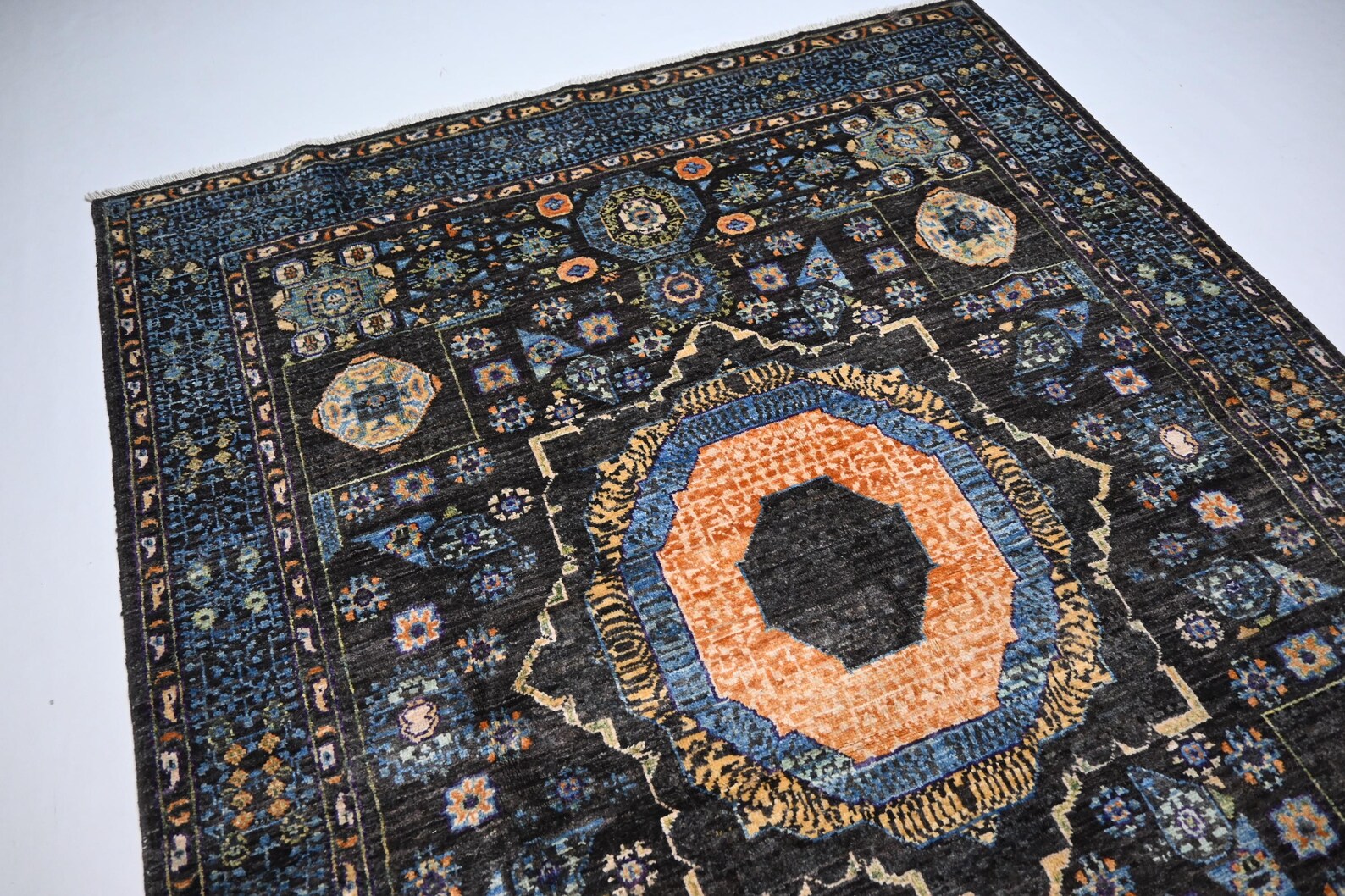 Astren 5’0” × 6’6”