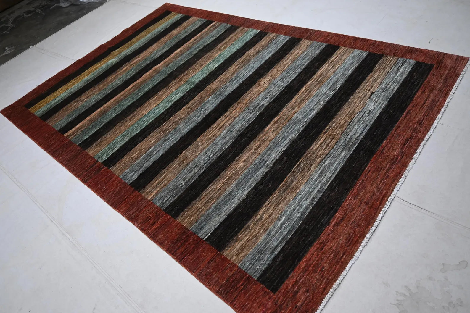 Brunelle  6'0" × 8'8"