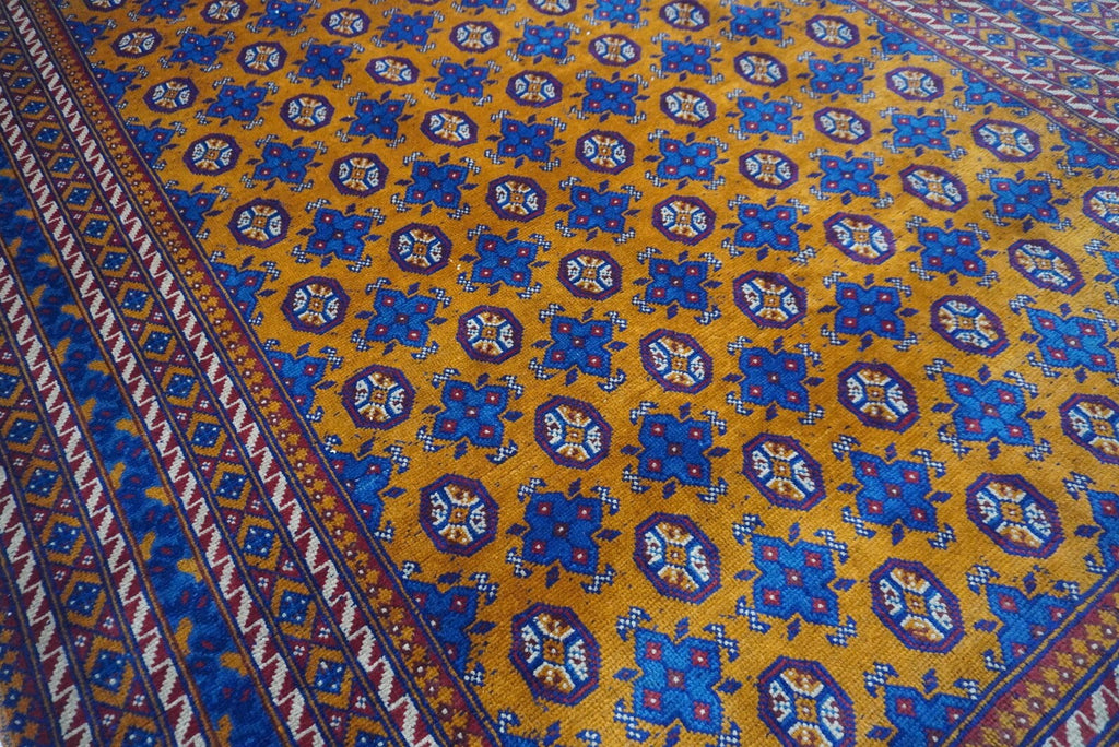 Zarvan 6'8" × 9'11"