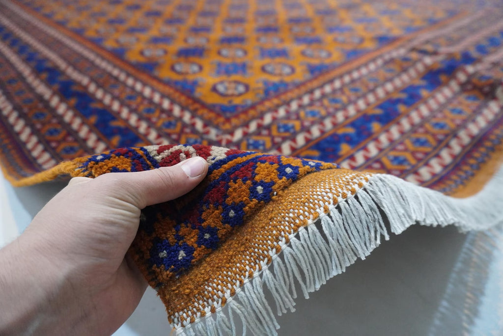 Zarvan 6'8" × 9'11"