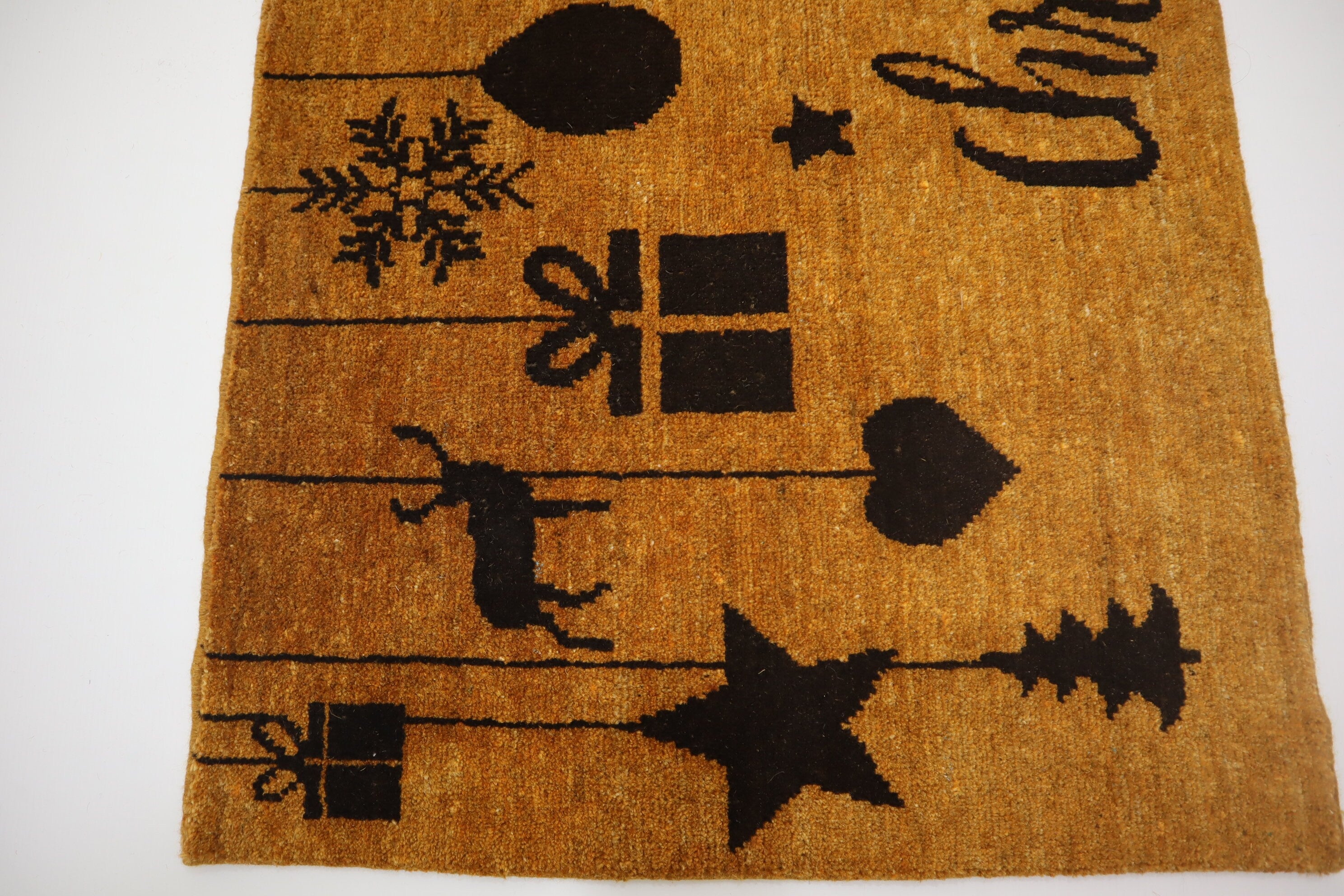 Festive Hand-Knotted Afghan Wool 'Merry Christmas' Doormat - Welcome Mat