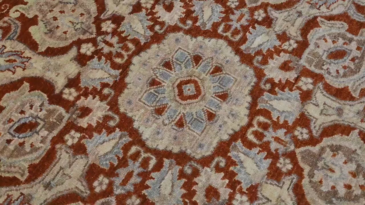 Rustamir 5'2" × 5'2"