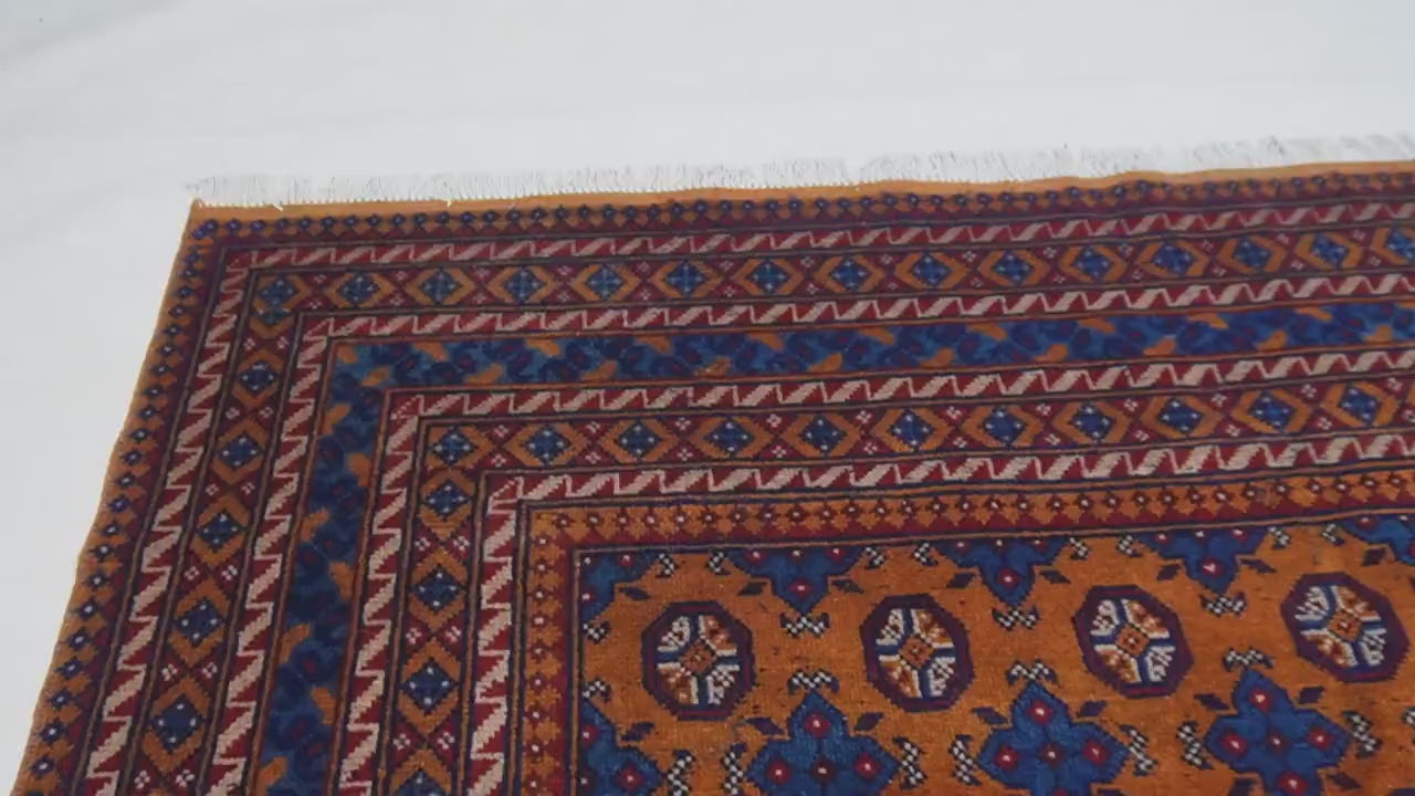 Zarvan 6'8" × 9'11"