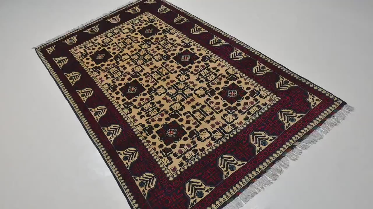 Nafroza 4'0" × 6'4"