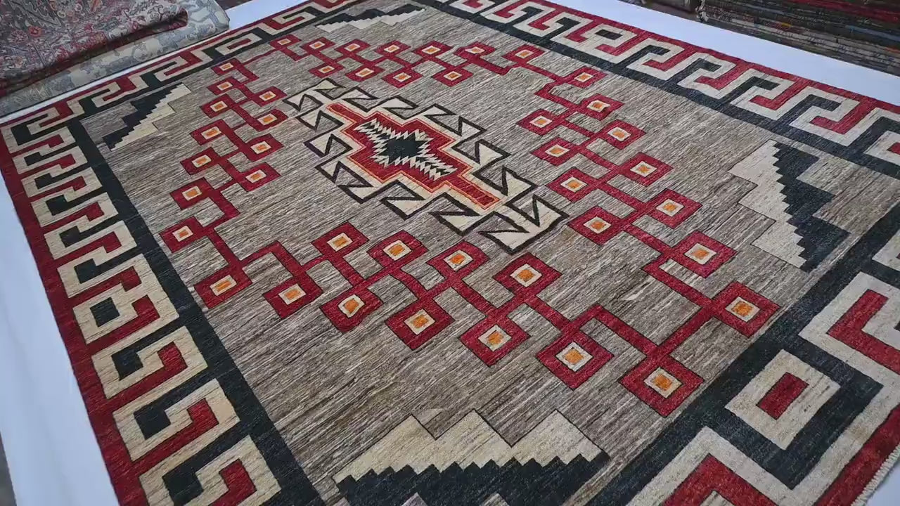 Varros 9’0” × 12’2”