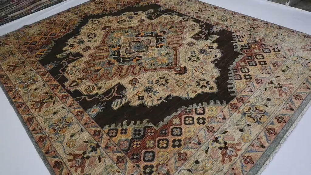 Darion 8'1" × 9'11"