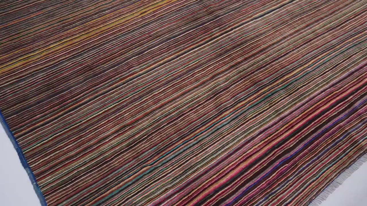 Lineora  8'6" × 11'4"