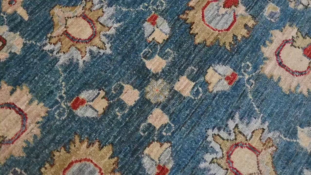 Sahvian 4'11" × 4'11"