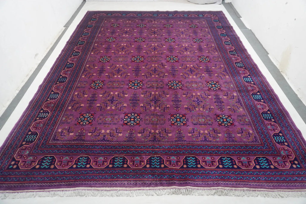 Regaliaa  9’8” × 12’6”