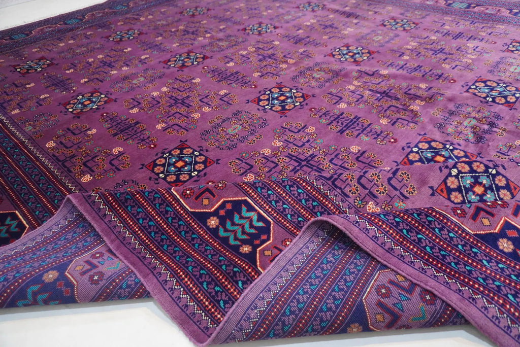 Regaliaa  9’8” × 12’6”