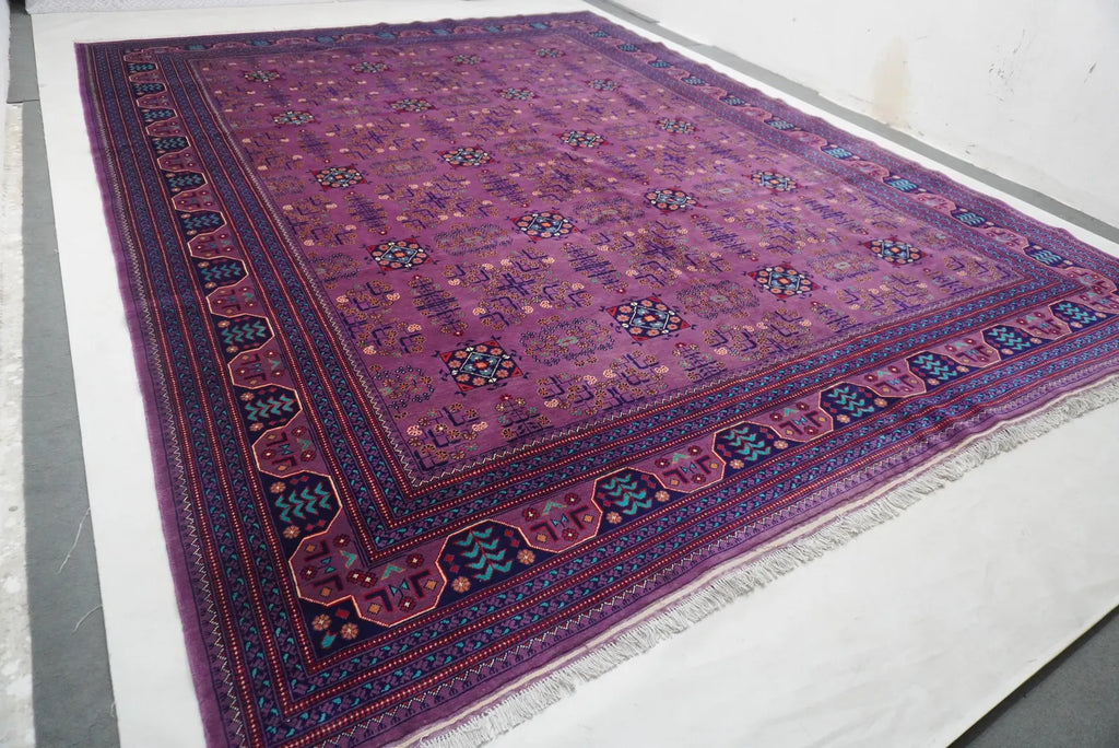 Regaliaa  9’8” × 12’6”