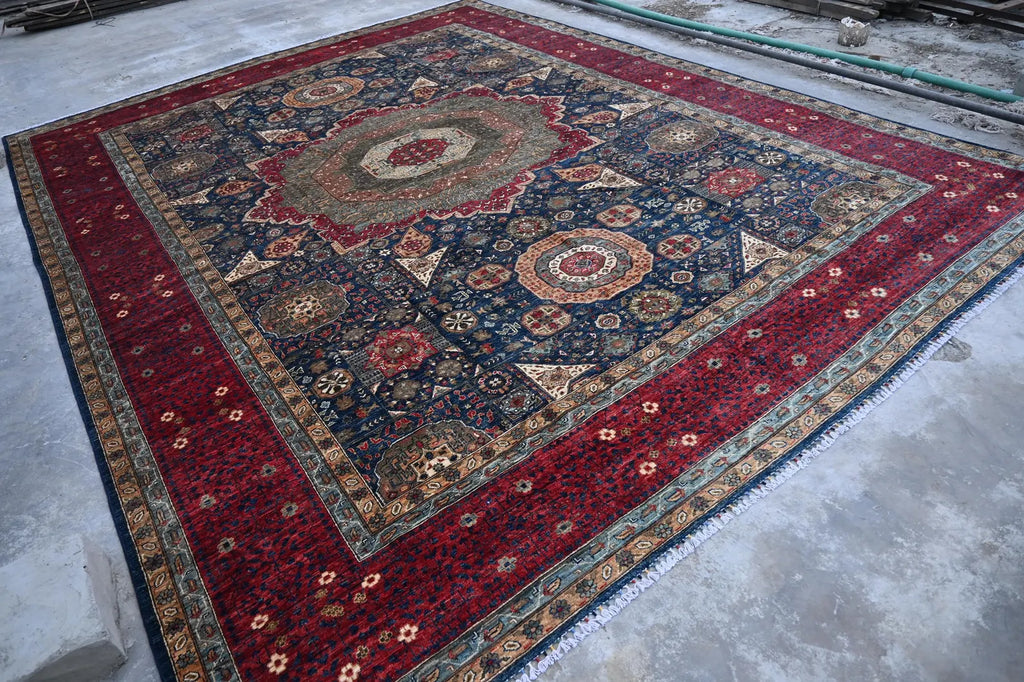 Darvian 12’9” × 16’7”